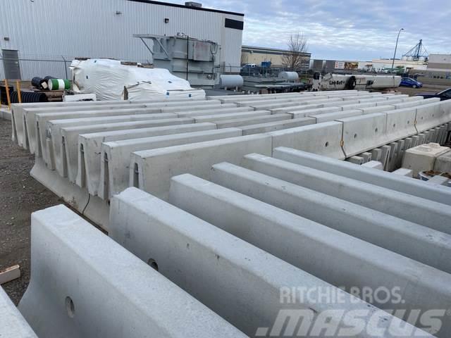  Quantity of (50) Concrete Barriers Overige