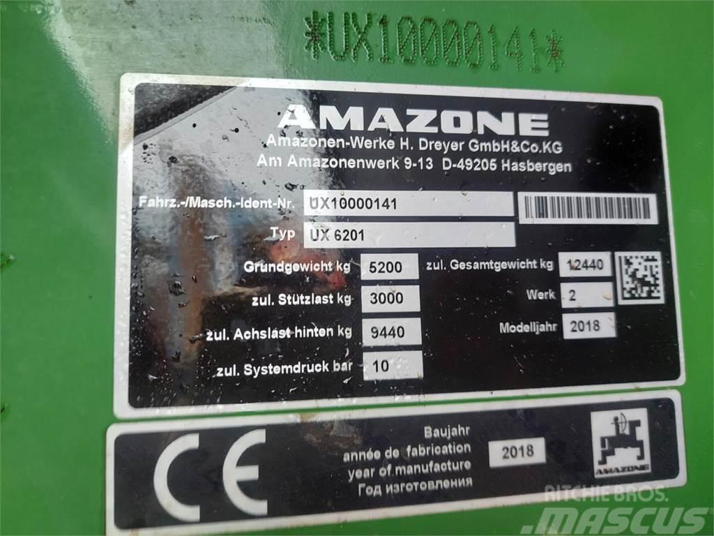 Amazone UX 6201 Super - 24-30-36m Getrokken spuitmachines