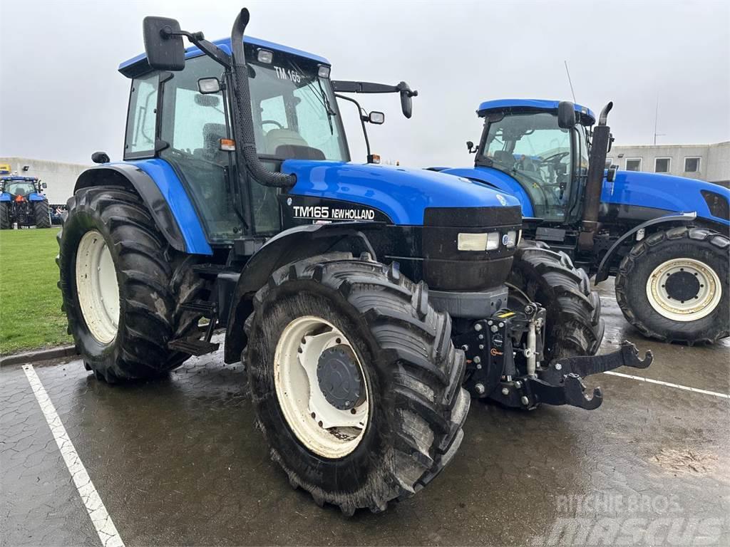 New Holland TM165 Tractoren