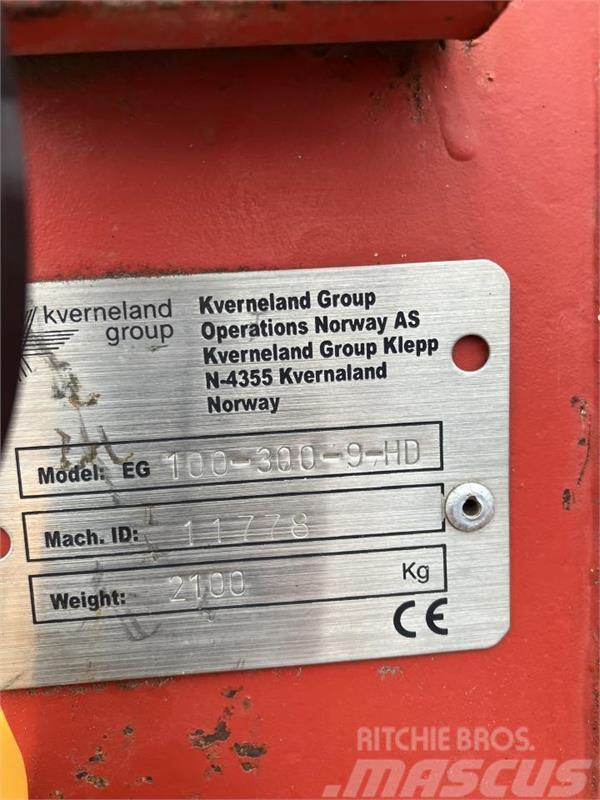 Kverneland 5 F ED 100-300 Wentelploegen