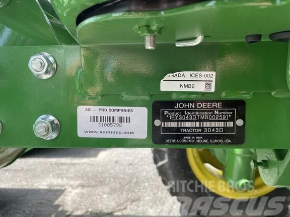John Deere 3043D Tractoren