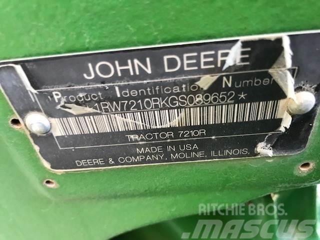 John Deere 7210R Tractoren