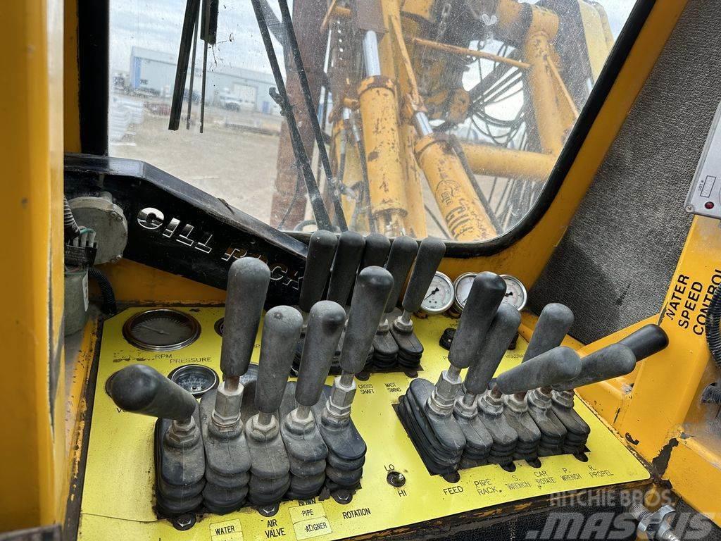  GILL ROCK DRILL BEETLE 200C Surface drill rigs