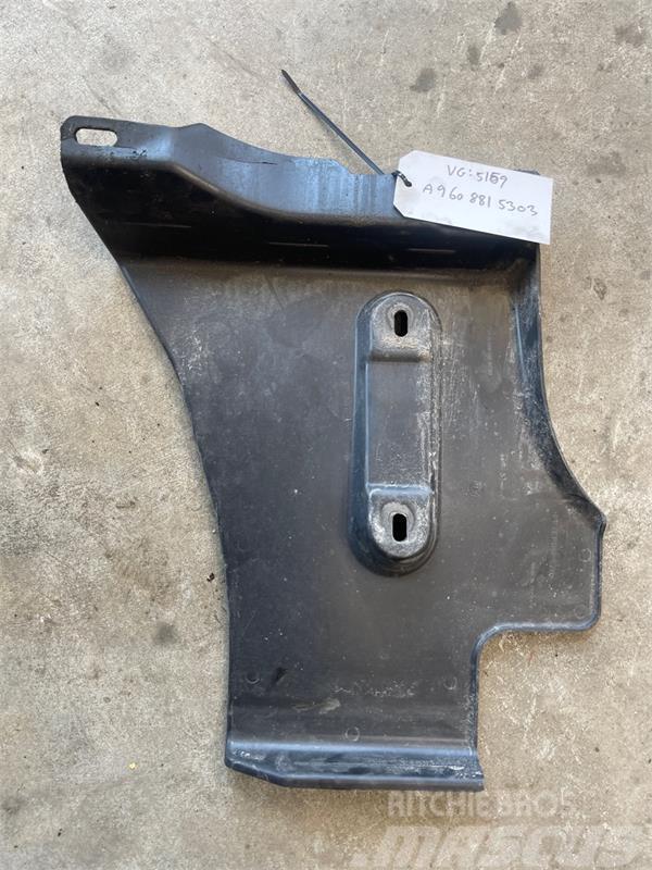 Mercedes-Benz MERCEDES COVER A9608815303 Chassis en ophanging