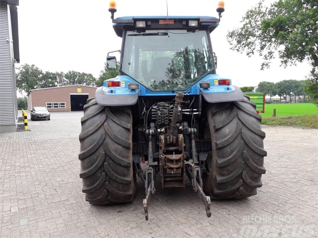 New Holland 8670 Tractoren