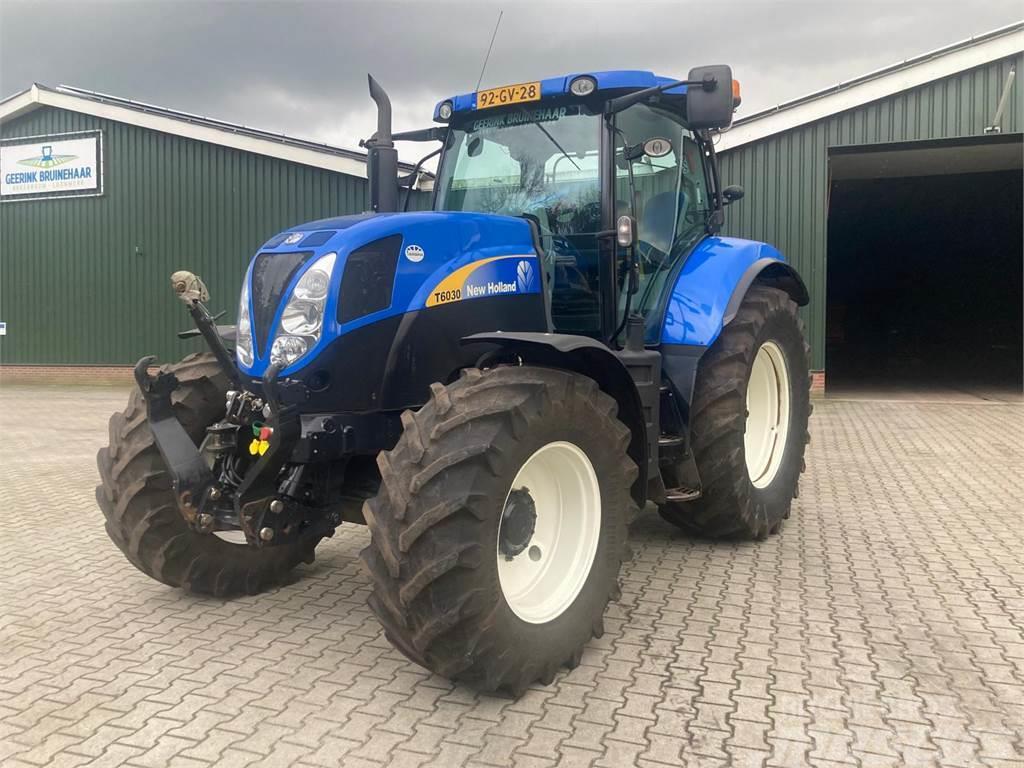 New Holland T6030 RC Tractoren