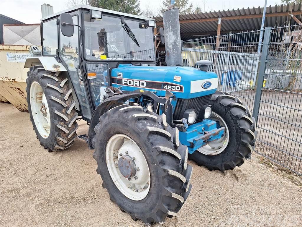 Ford 4830 A Tractoren
