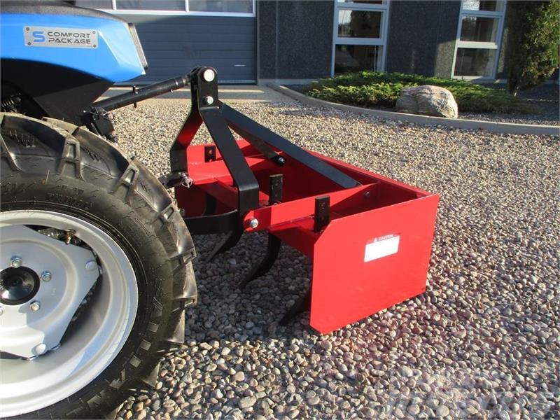 Dk-Tec 120cm scraberbox/vejhøvl Overige accessoires voor tractoren