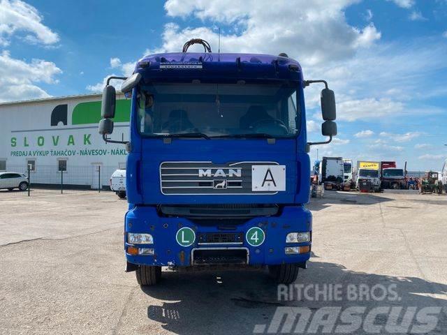 MAN TGA 26.440 6X4 for containers with crane vin 874 Vrachtwagen met containersysteem