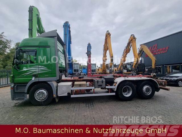 Mercedes-Benz Actros 2544 / AC / Retarder/ Liftachse / 6x2 Vrachtwagen met containersysteem