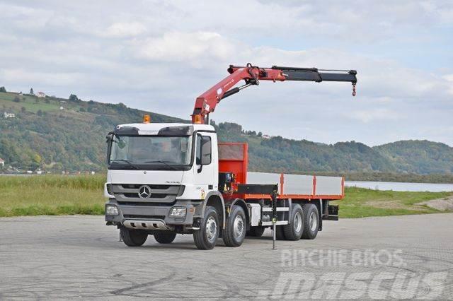 Mercedes-Benz ACTROS 3241 *HMF 1430 - K2/FUNK * TOPZUSTAND Vlakke laadvloer met kraan