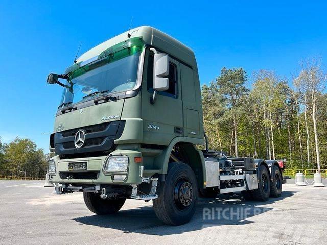 Mercedes-Benz ACTROS 3344 6x6 Chassis Twist Lock BDF LIKE NEW! Chassis met cabine