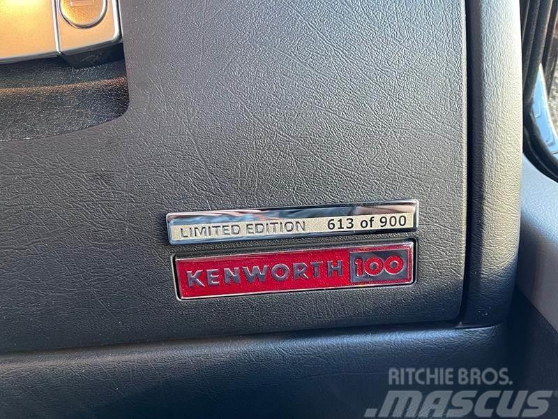 Kenworth W900L Trekkers