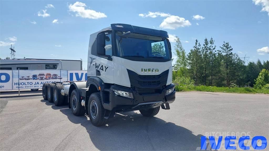 Iveco T-Way Chassis met cabine