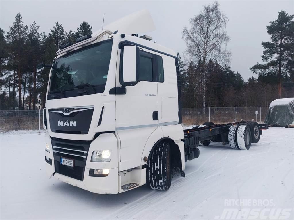 MAN TGX 26.500 6x2 Chassis met cabine