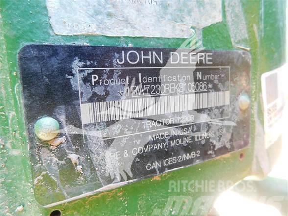 John Deere 7230R Tractoren