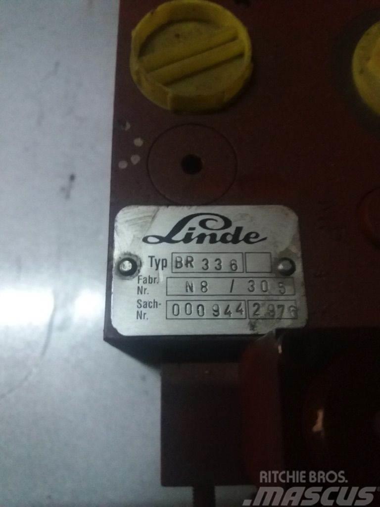 Linde Steuerblock 000 944 2976 ZH BR336-02/E30 Anders