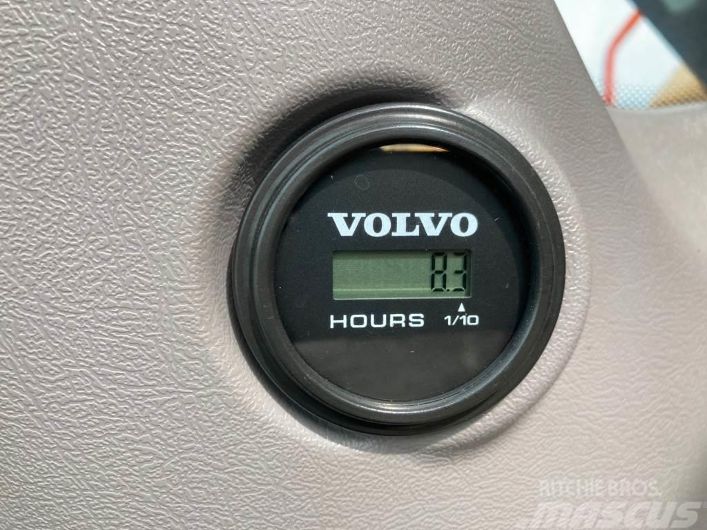 Volvo EC180EL + 700MM TELAT + PYÖRITYS JA ERILLINEN VASA Rupsgraafmachines