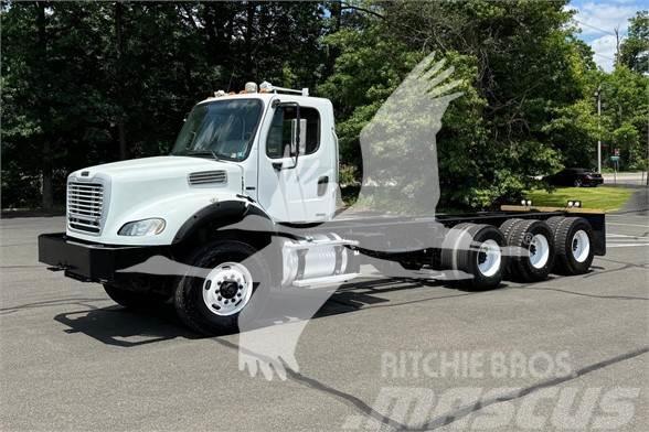 Freightliner BUSINESS CLASS M2 112 Chassis met cabine