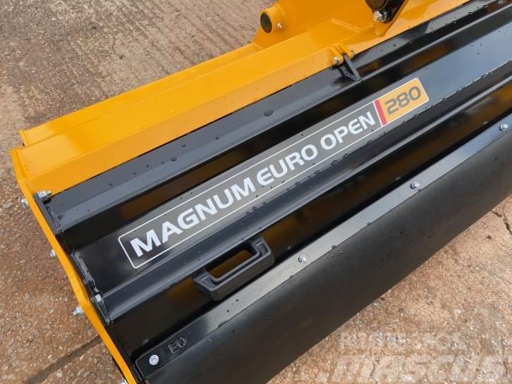 McConnel Magnum Euro Open 280 flail topper Overige hooi- en voedergewasmachines