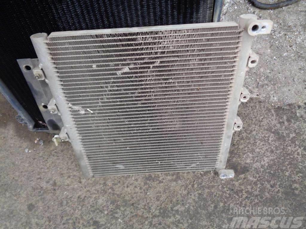 New Holland Air conditioning radiator Cabine en interieur
