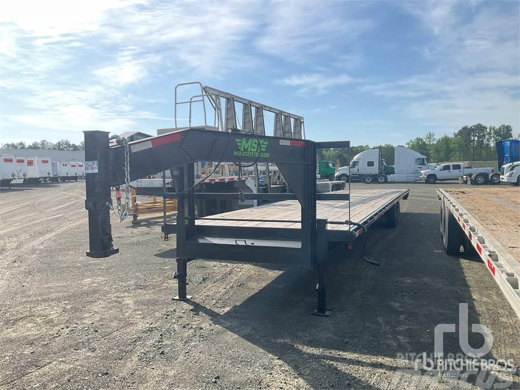  MID STATE TRAILERS 8000 lb 40 ft T/A Gooseneck Dieplader