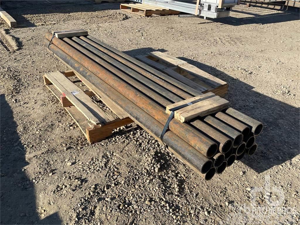  Quantity of (15) 7 ft 6 in Posts Overige veehouderijmachines