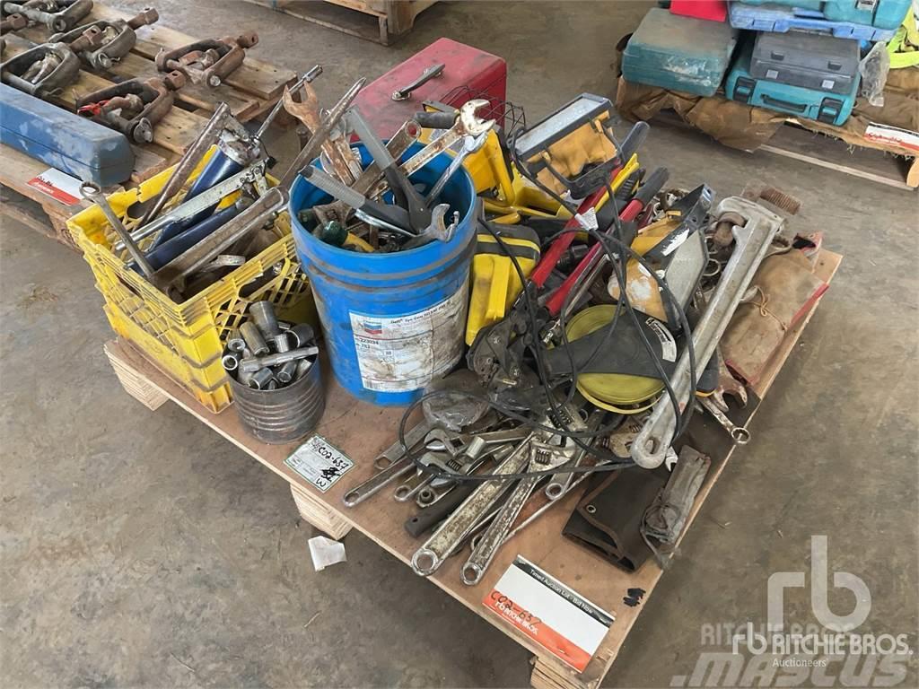  Quantity of Assortment Of Tools Anders