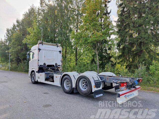 Scania R 500 B6x2NA Chassis met cabine