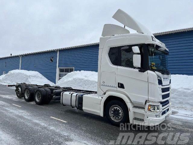 Scania R 650 B8x4*4NB Chassis met cabine