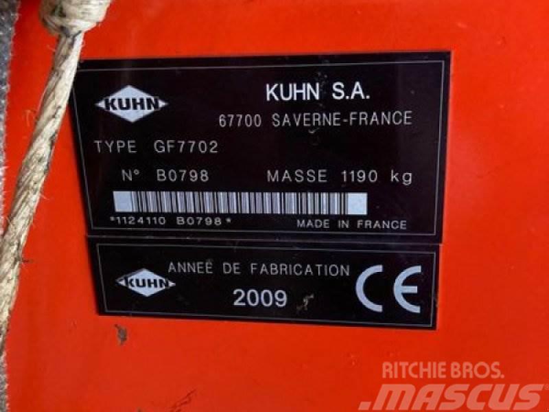 Kuhn GF 7702 Maaikneuzers