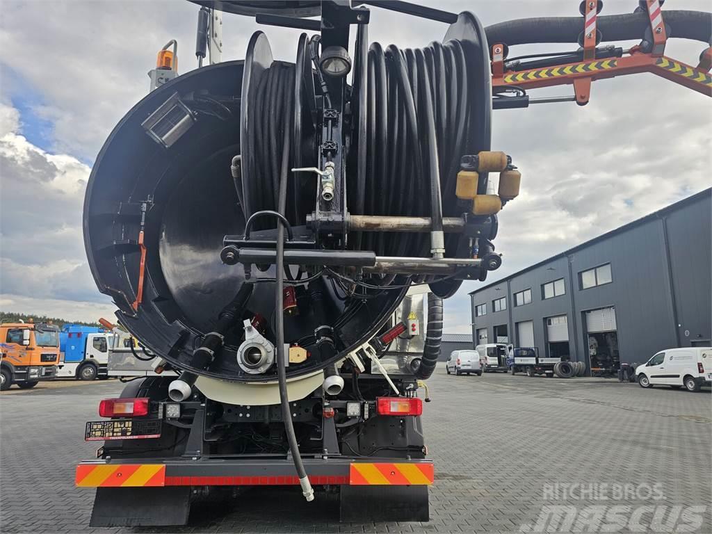 Volvo WUKO ADR ROLBA FOR CLEANING CHANNELS COMBI Kolkenzuigers