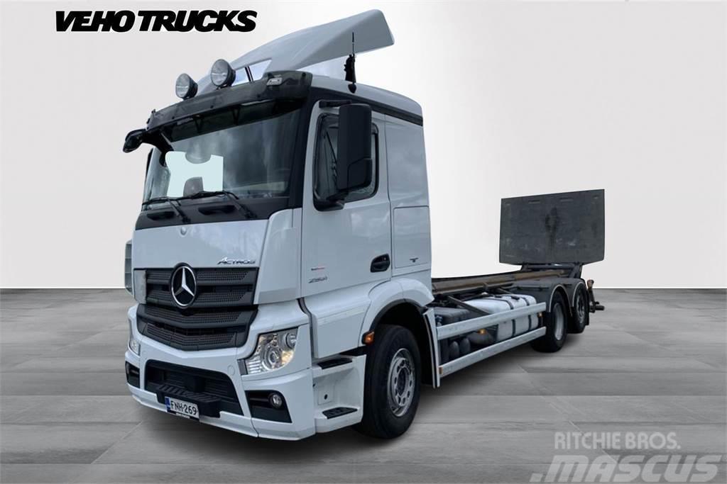 Mercedes-Benz Actros L2551 L/6x2 Containerchassis